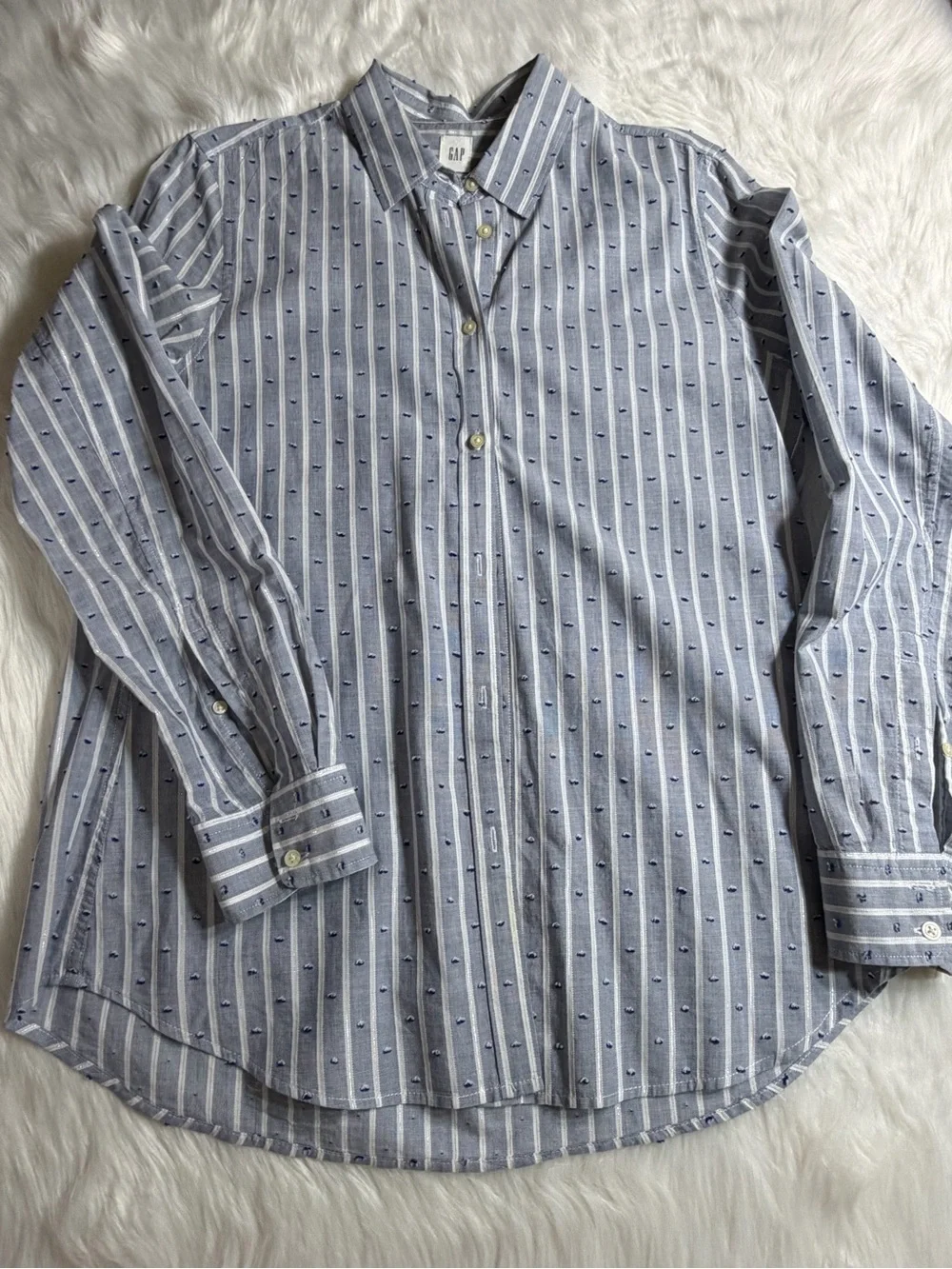 Gap Fitted Boyfriend Shirt Sz M Blue Striped Dobby Dot Button Up